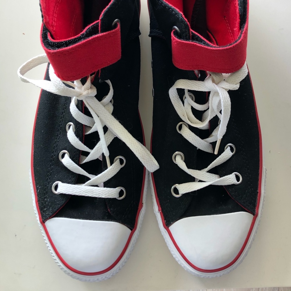 NEW Converse Chuck Taylor Hi Tops Black Red Accent Men’s 11.5